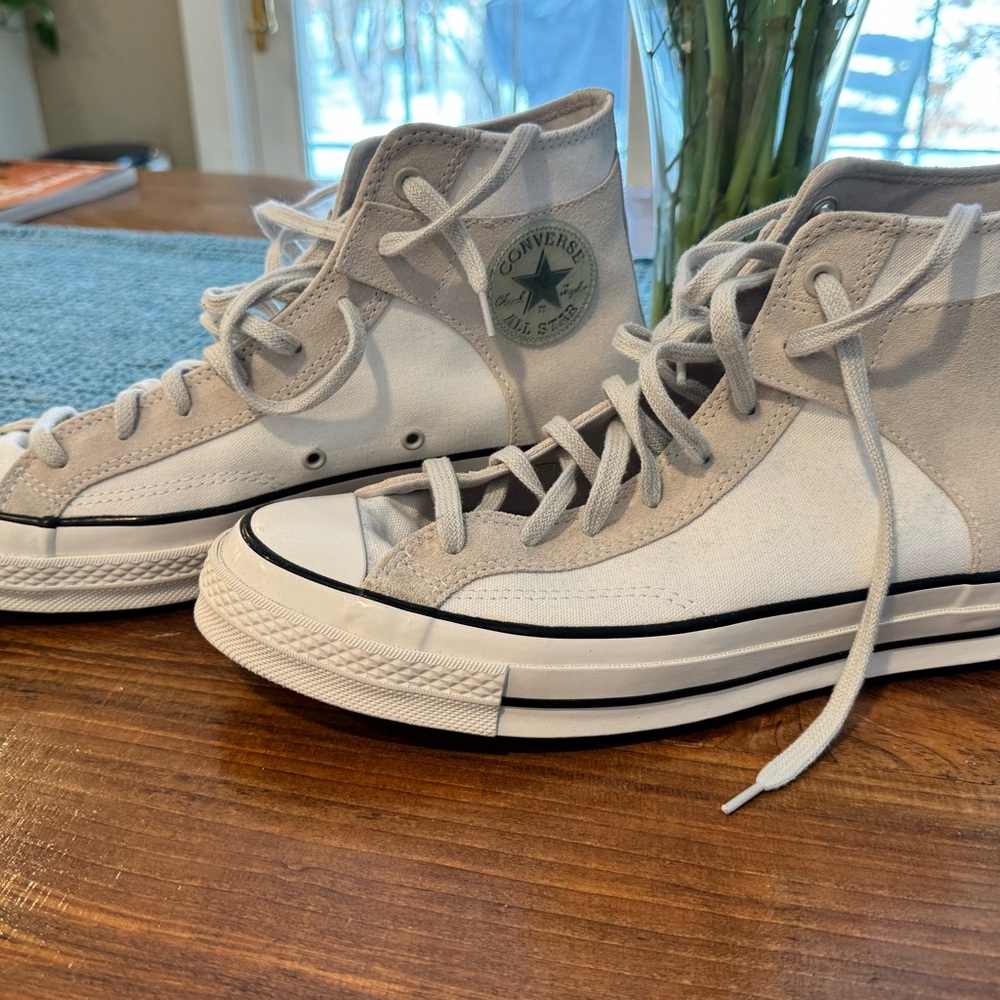 Converse Chuck Taylor High Top Sneakers - Light Gray & White - Size 11